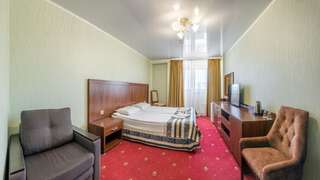 Гостиница Red Hotel Анапа Полулюкс DBL-4
