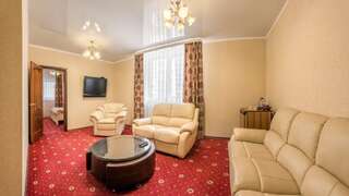 Гостиница Red Hotel Анапа Люкс DBL-3