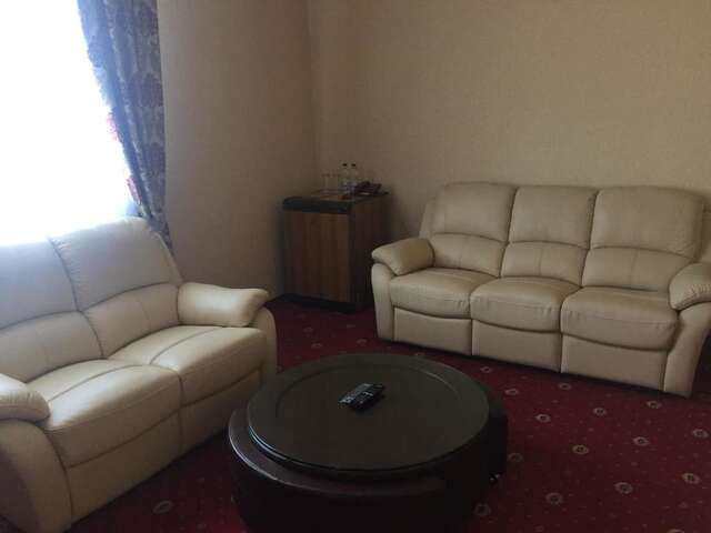 Гостиница Red Hotel Анапа-5